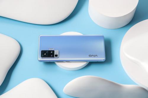 Vivo X50 Pro Akan Jadi Smartphone Pertama dengan Kamera Gimbal